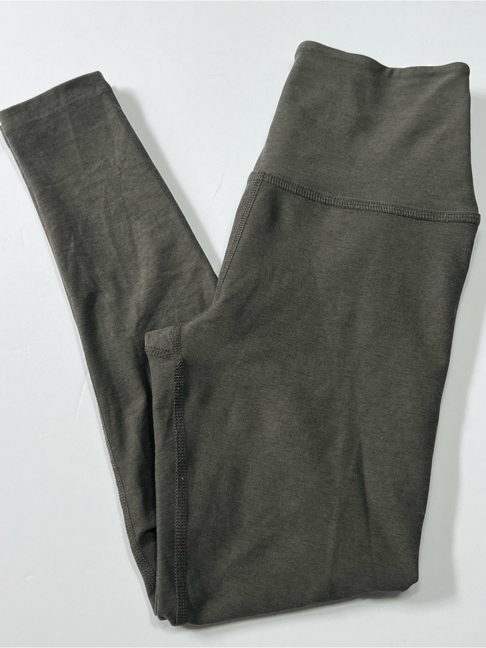 Beyond Yoga Heathered Olive Green High Waisted Leggings Size Small